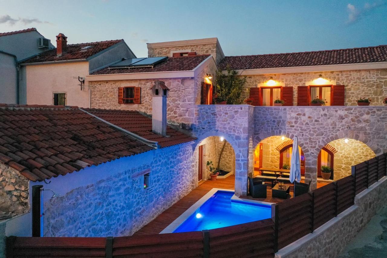 Holiday Home Mare Petrčane Exterior foto