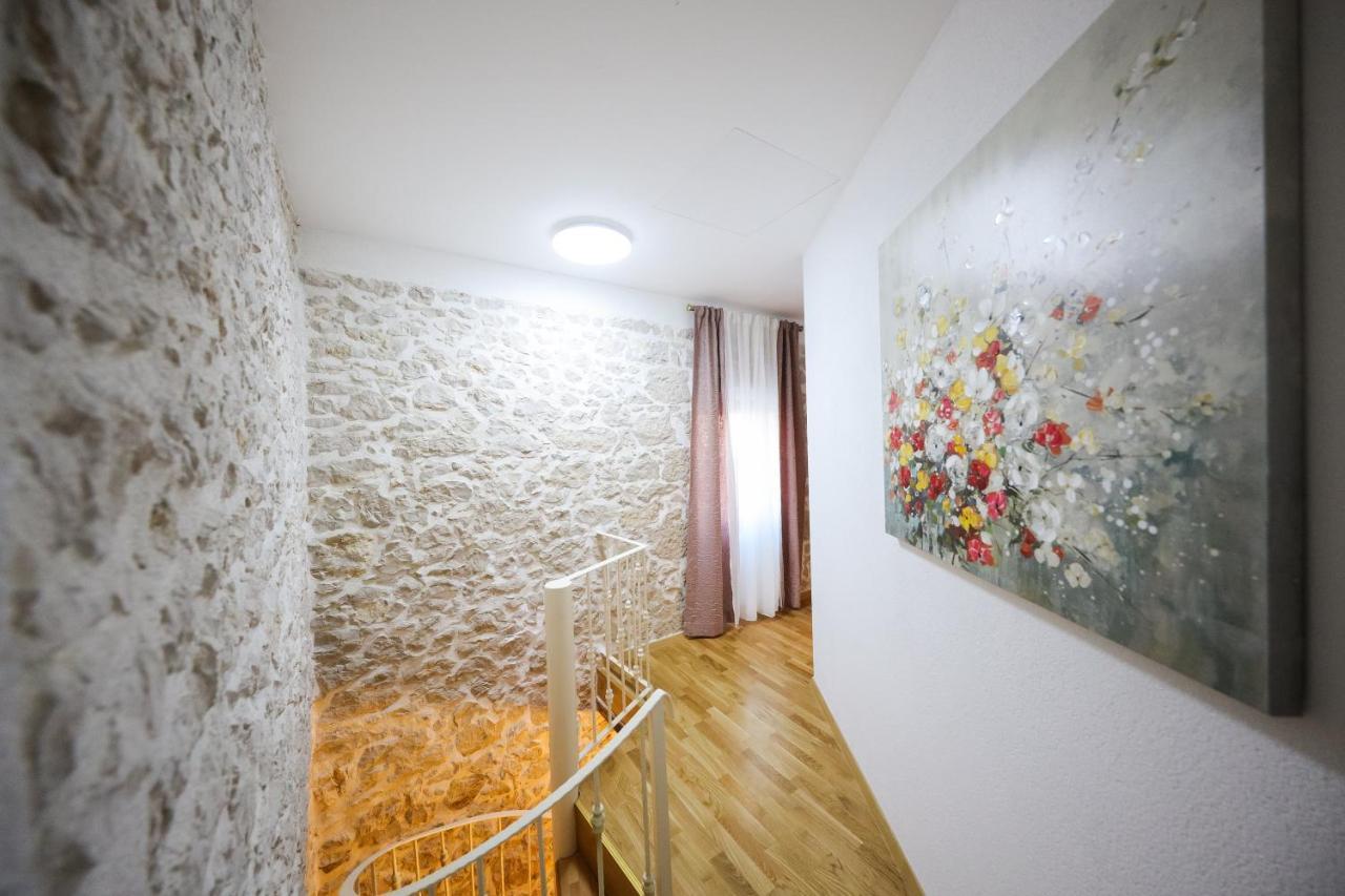 Holiday Home Mare Petrčane Exterior foto